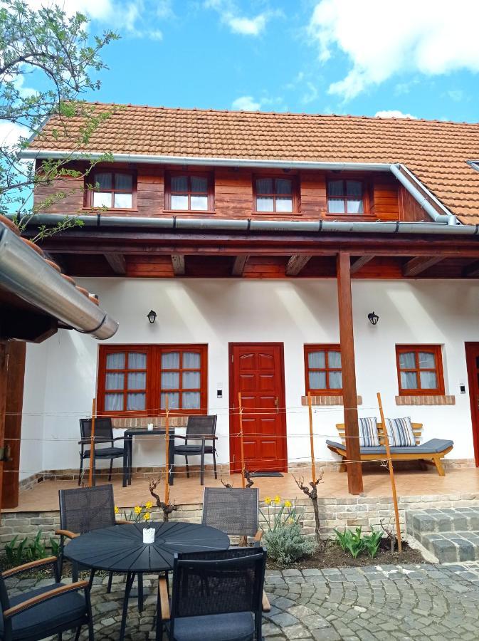 Dunna Vendeghaz Hotel Nagymaros Kültér fotó